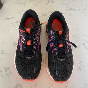 Brooks Adrenaline GTS 19